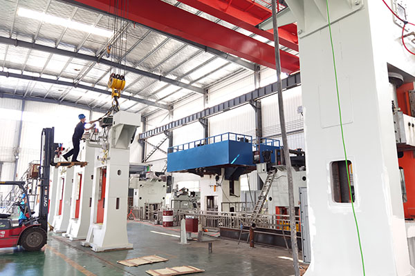 車間生產(chǎn)現(xiàn)場 車間生產(chǎn)現(xiàn)場